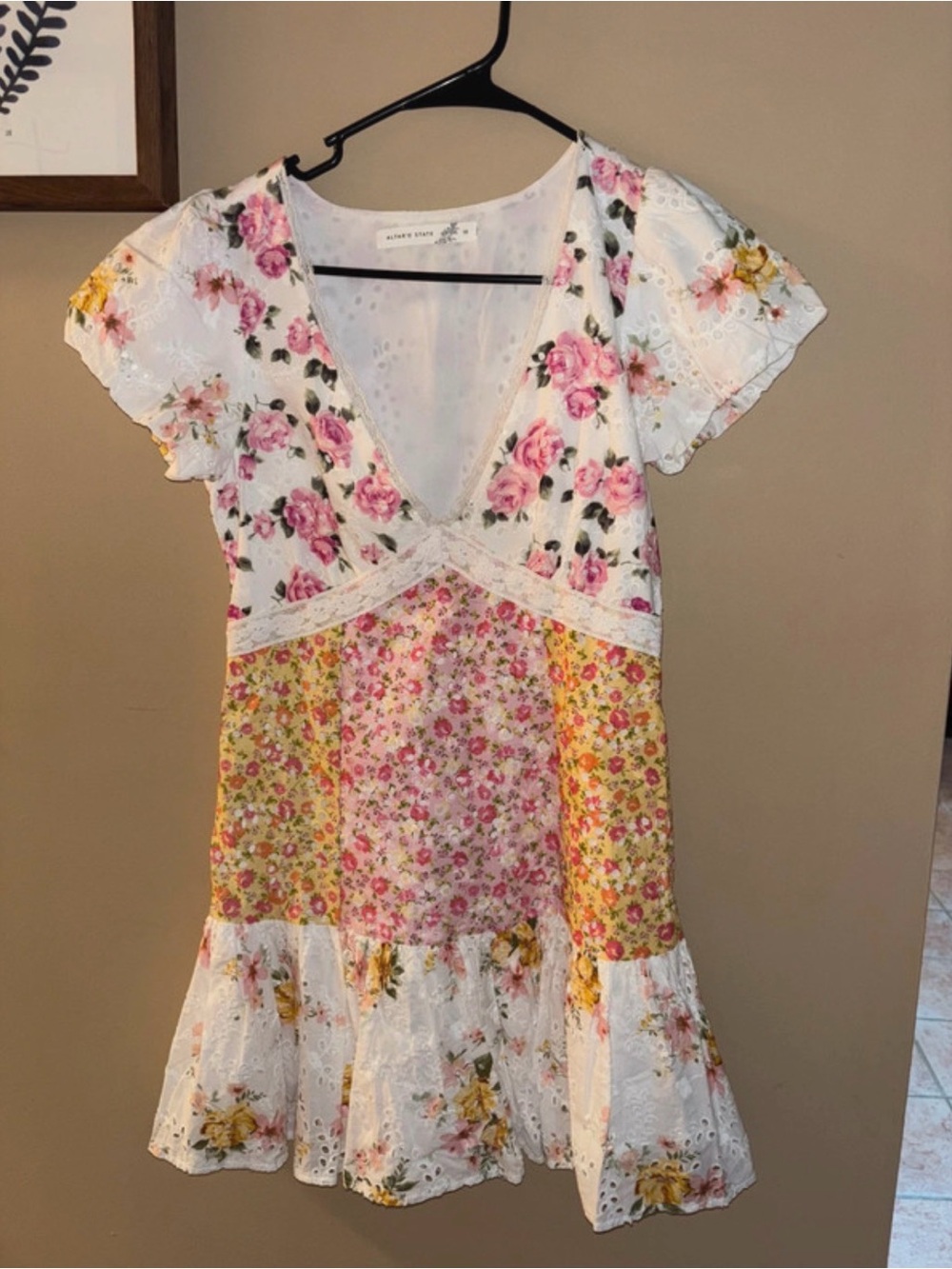 Altar’s State Floral Patchwork V-Neck Dress - White & Pink